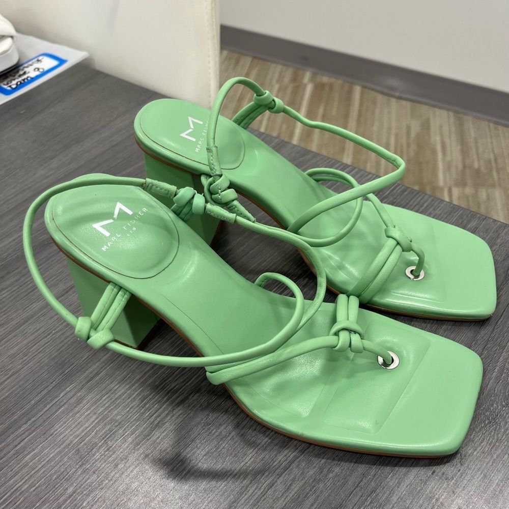Marc Fisher LTD Giada Strapy Green Heels Size 8 - Picture 4 of 7